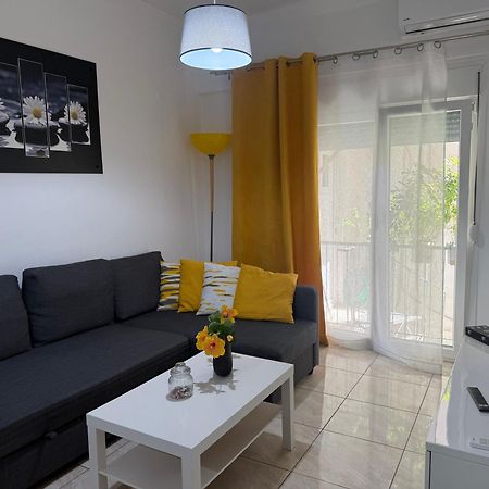 Pagrati Apartment Διαμέρισμα Παγκράτι Atene Esterno foto