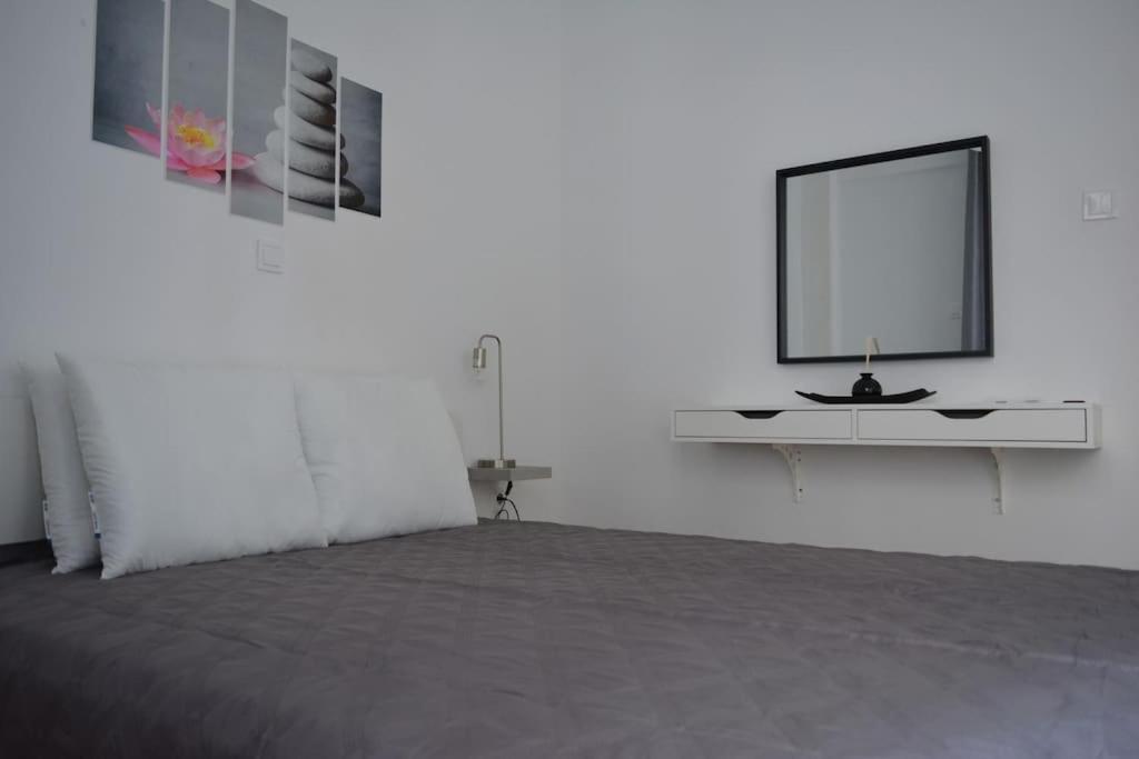 Pagrati Apartment Διαμέρισμα Παγκράτι Atene Esterno foto