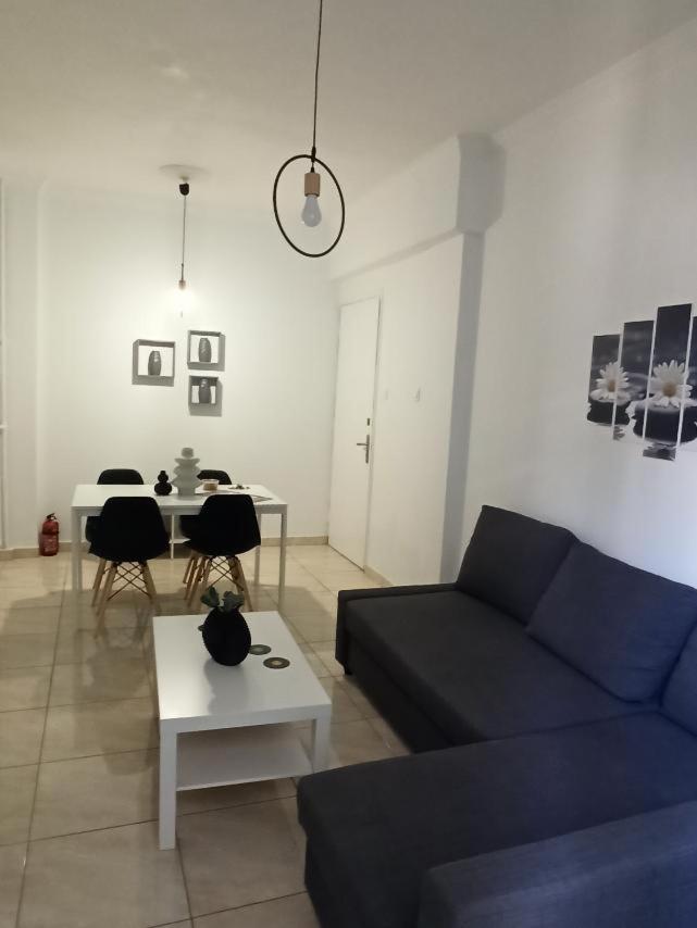 Pagrati Apartment Διαμέρισμα Παγκράτι Atene Esterno foto