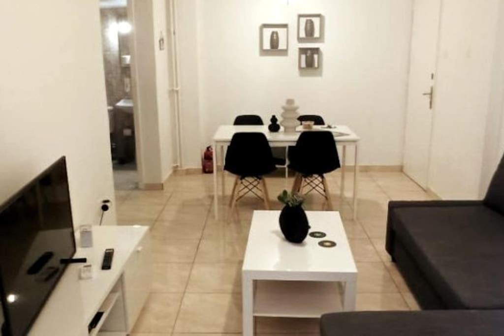 Pagrati Apartment Διαμέρισμα Παγκράτι Atene Esterno foto