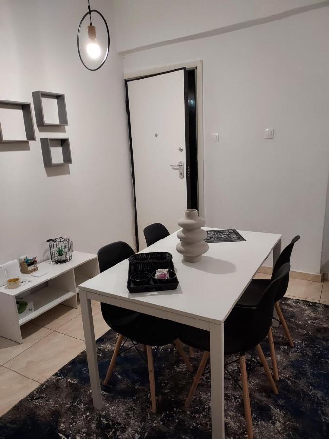 Pagrati Apartment Διαμέρισμα Παγκράτι Atene Esterno foto